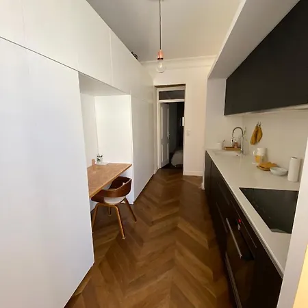 Lägenhet De Maitre T3 80m2 En Plein Centre.