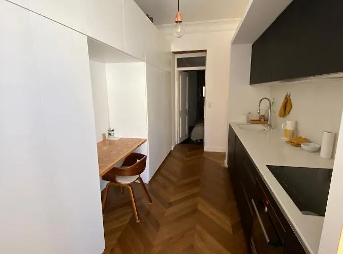 Апартаменты De Maitre T3 80m2 En Plein Centre.